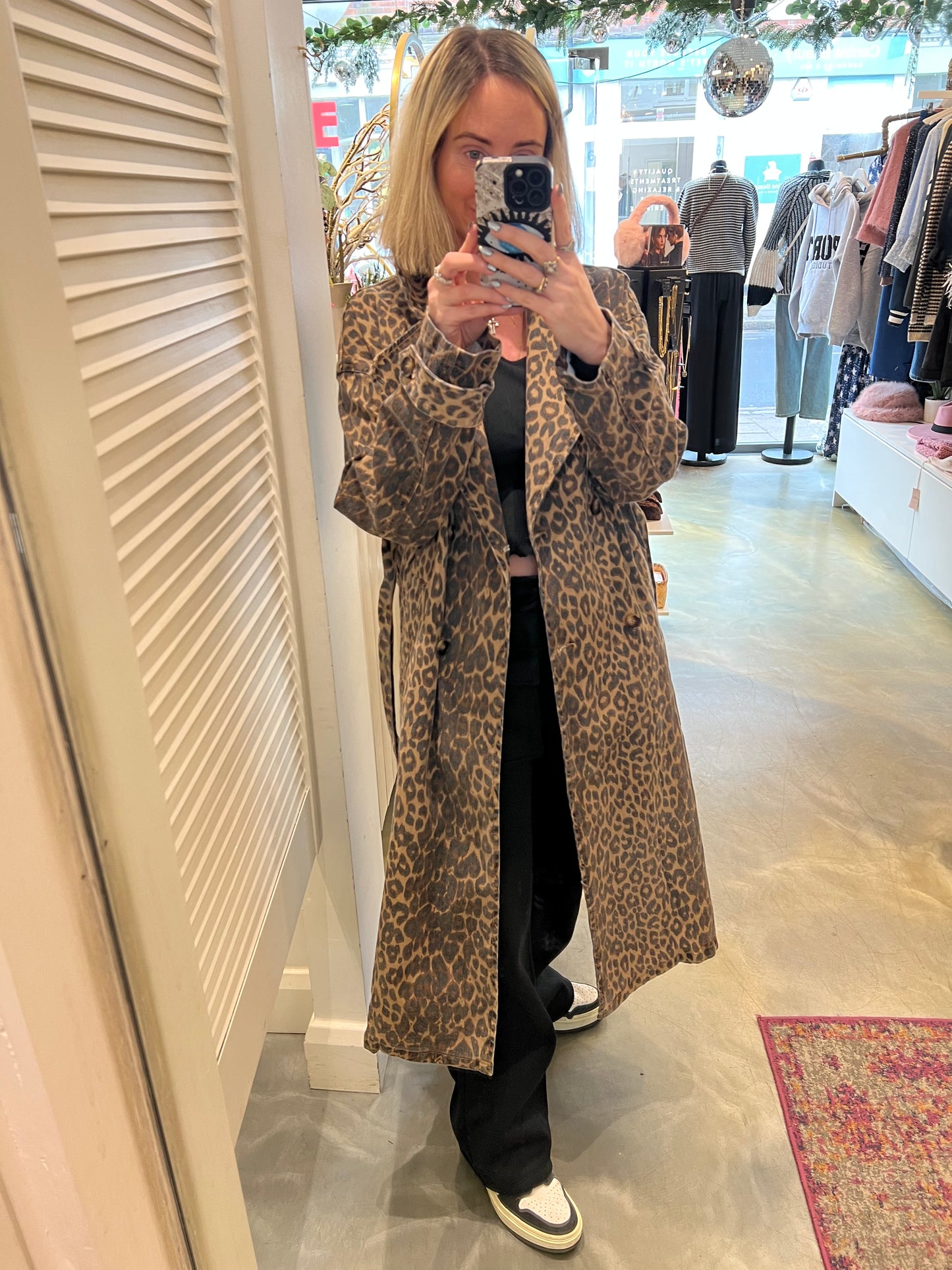 Leopard coat