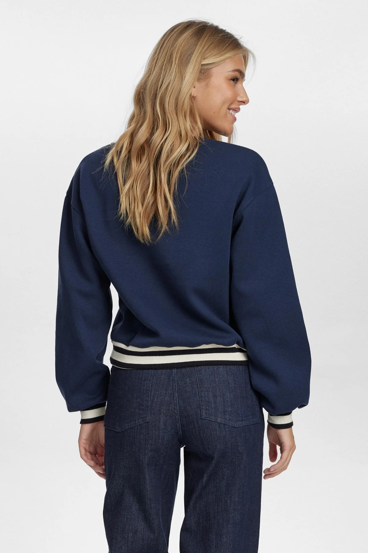 Numph Nuada Sweat